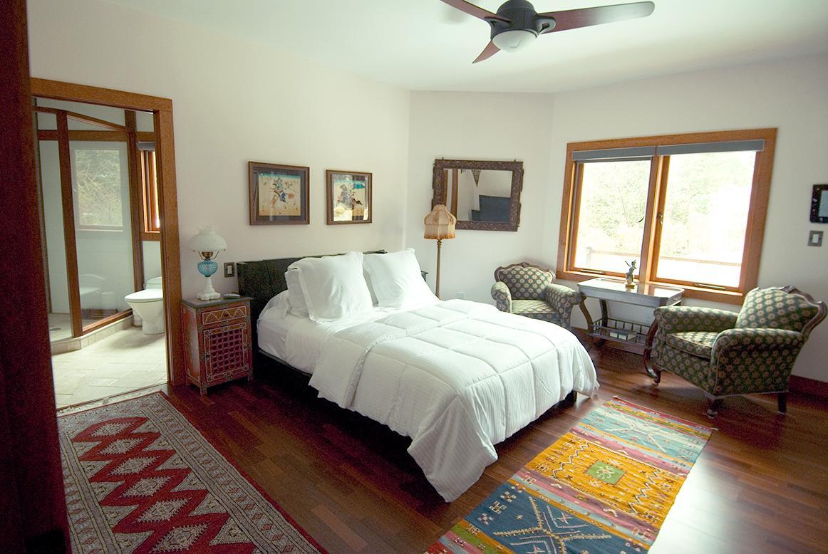 East Hampton Art House Bed And Breakfast Eksteriør billede