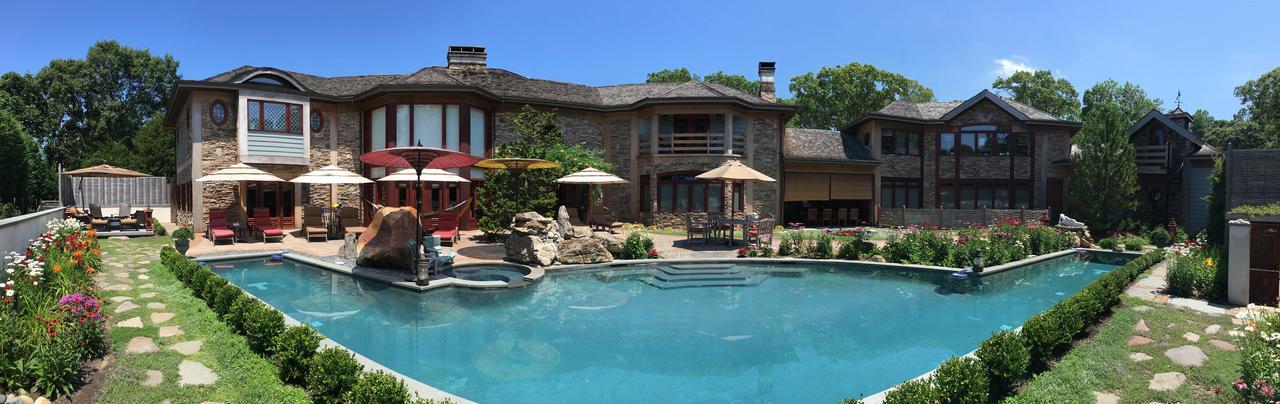 East Hampton Art House Bed And Breakfast Eksteriør billede